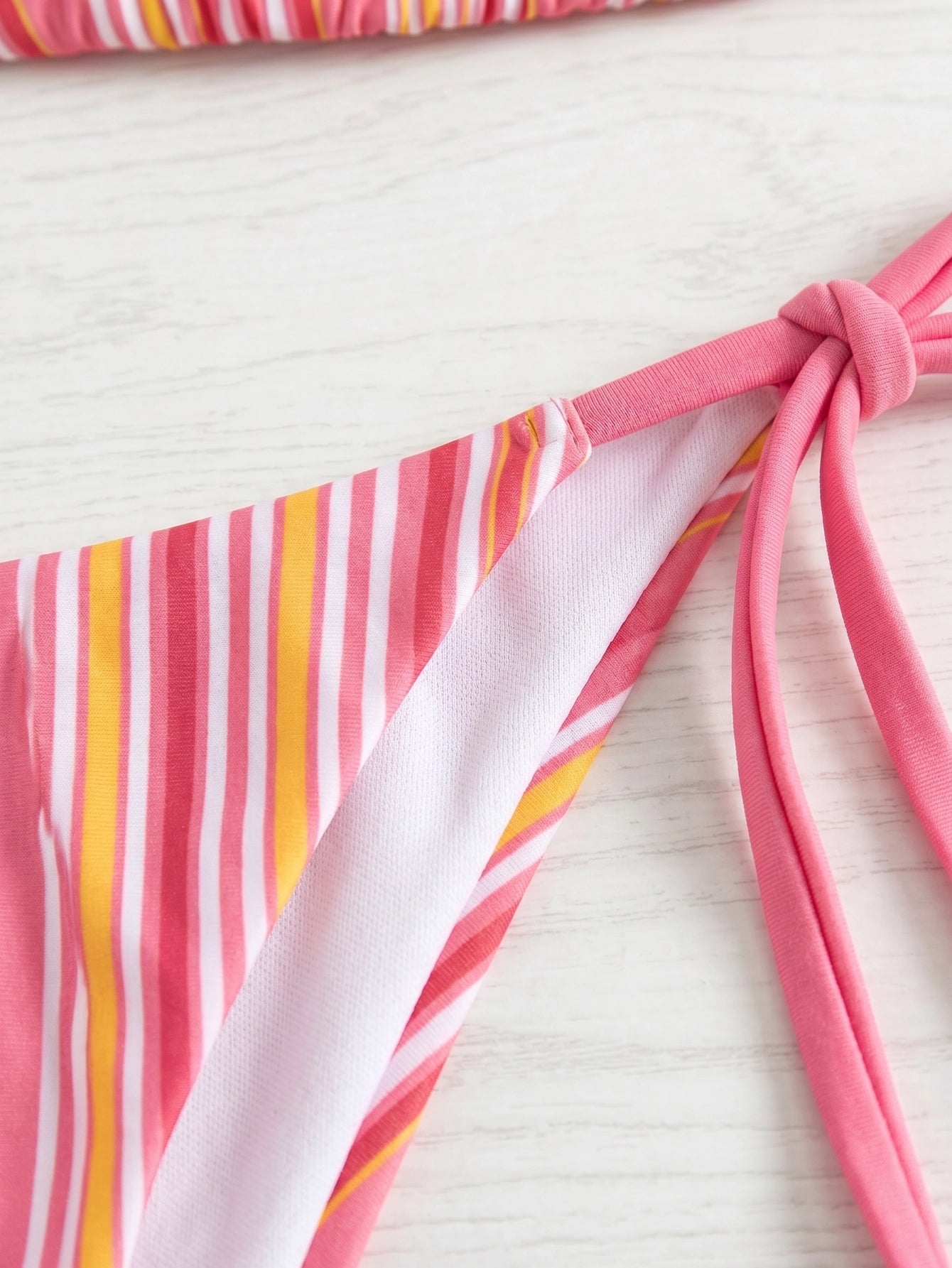 pink-stripes-beach-separate-swimwear-set– Beacheers