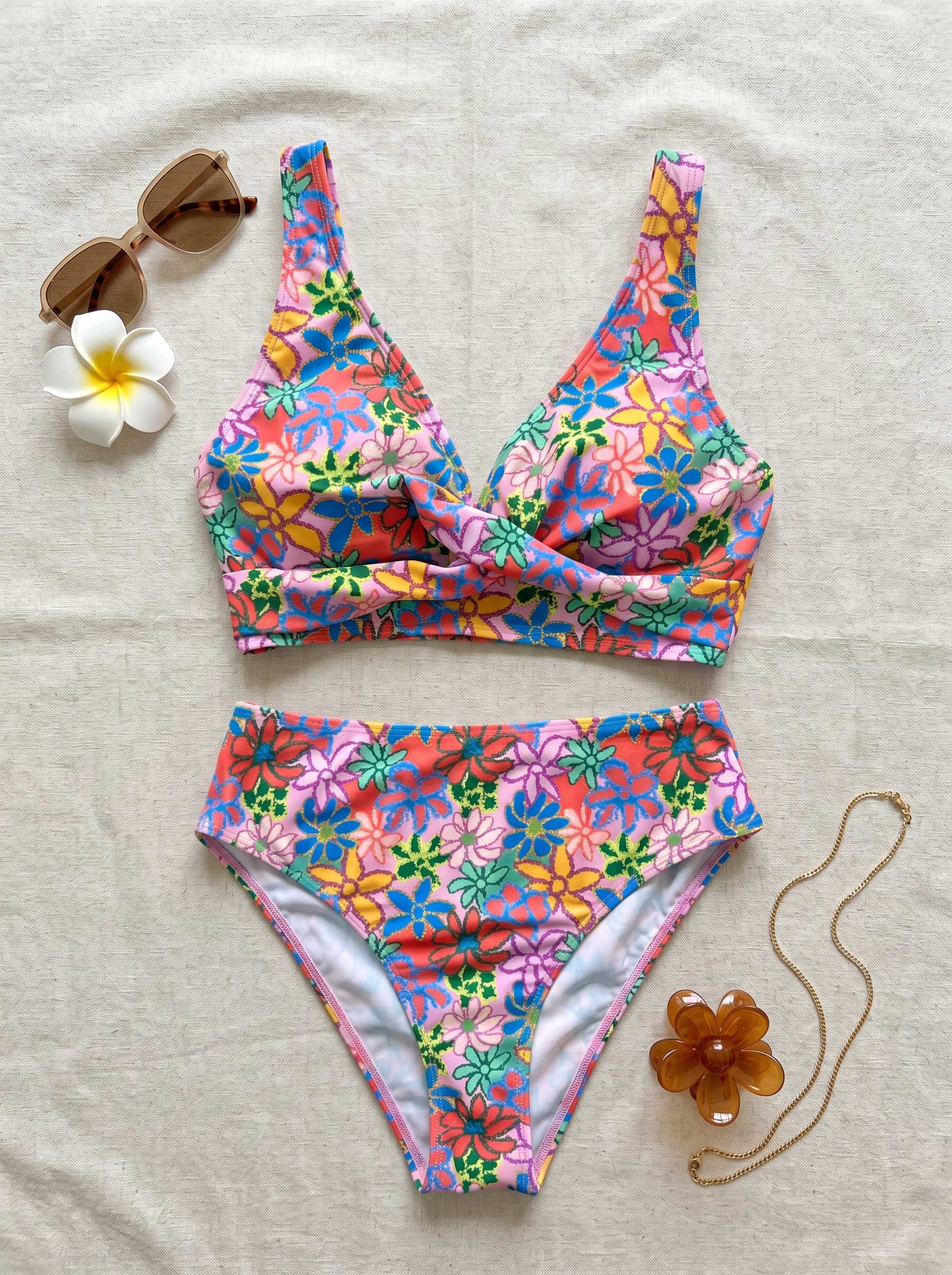 beach-all-over-print-casual-bikini-and-triangle-briefs-swimwear-set– Beacheers