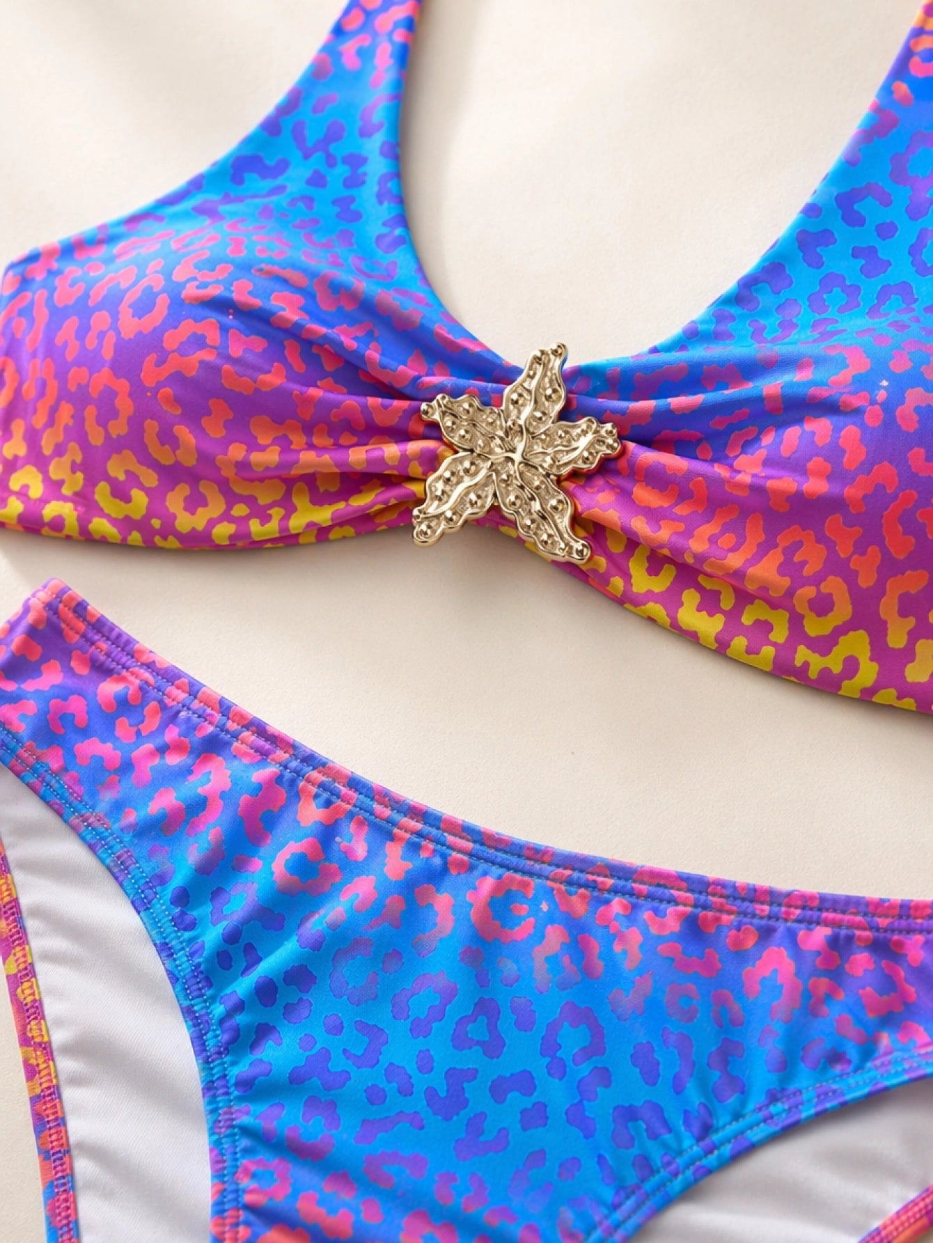 Leopard Print Thick Strap Metal Decor Twist Back Bikini Set– Beacheers