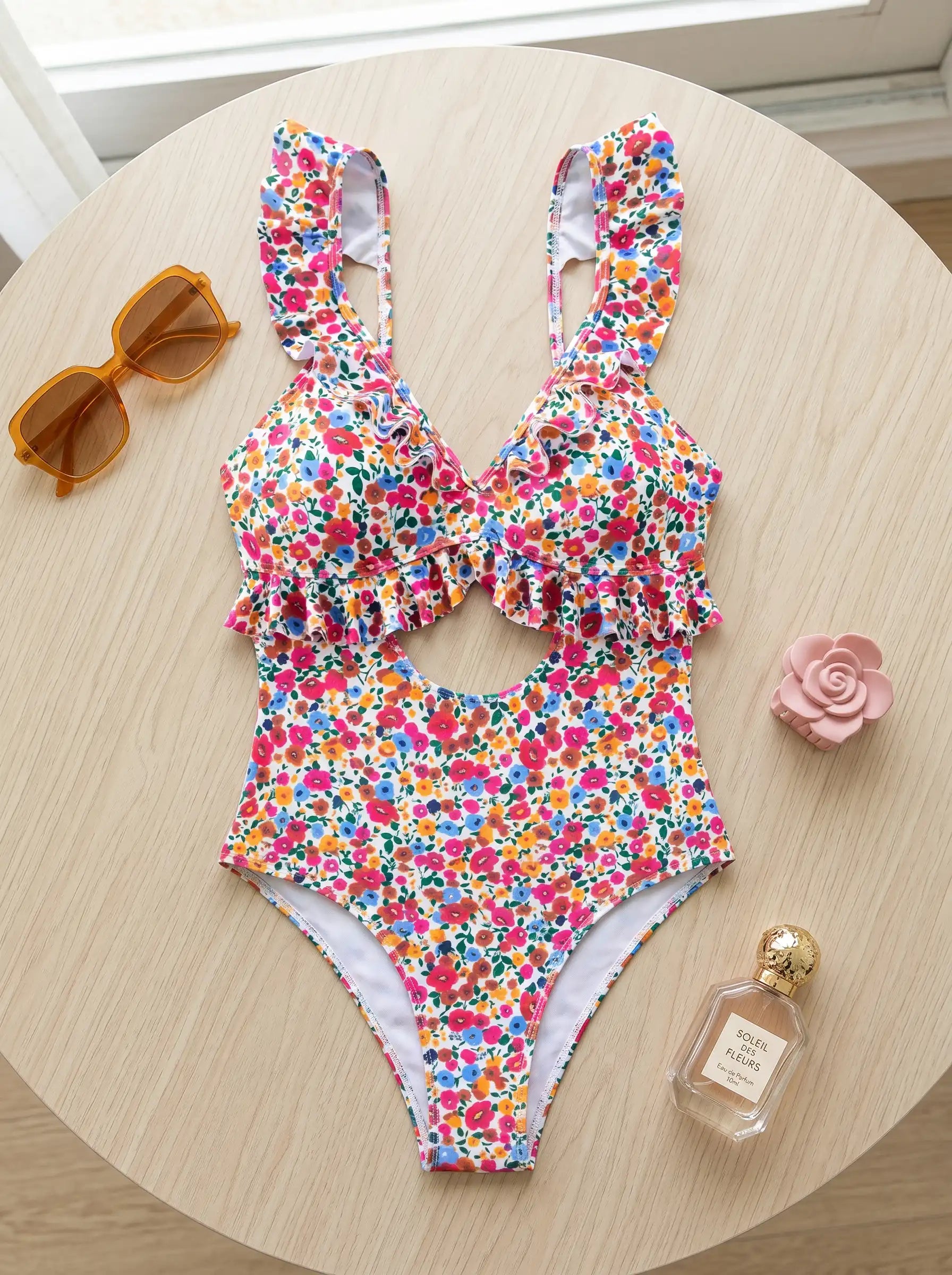 spaghetti-strap-v-neck-cute-vacation-style-one-piece-bikini-swimsuit– Beacheers