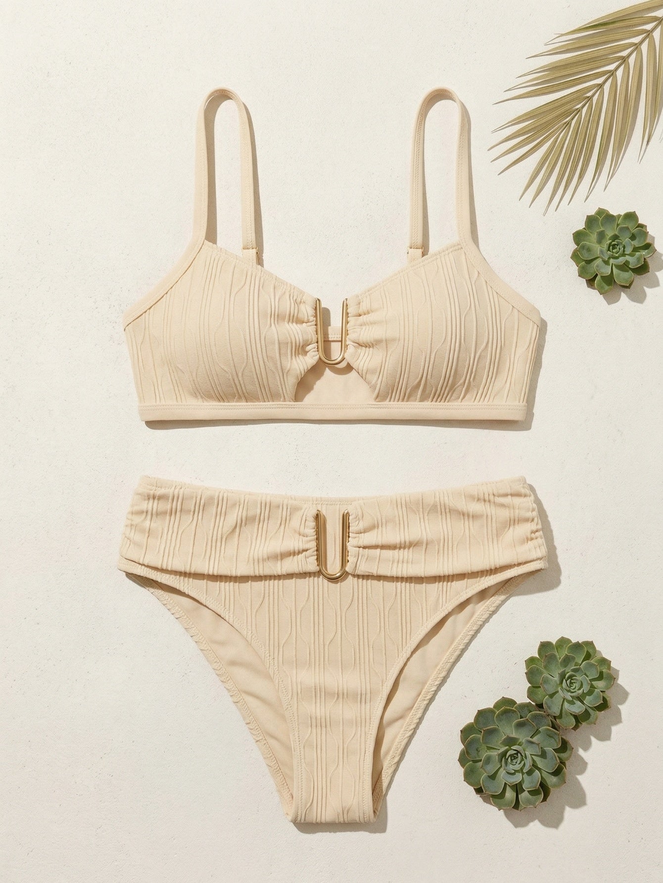 U-Shape Decor High Waisted Two-Piece Bikini Set | Beacheers